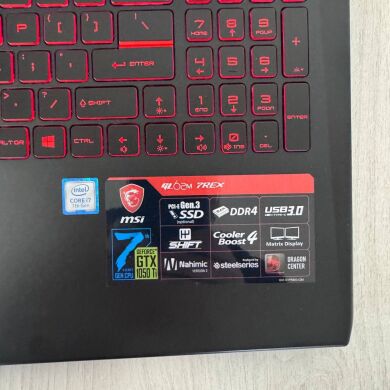 Ігровий ноутбук Б-клас MSI GL62M 7REX / 15.6" (1920x1080) TN / Intel Core i7-7700HQ (4 (8) ядра по 2.8 - 3.8 GHz) / 16 GB DDR4 / 128 GB SSD NVMe + 1000 GB HDD / nVidia GeForce GTX 1050 Ti, 4 GB GDDR5, 128-bit / WebCam Ігровий ноутбук Б-клас MSI GL62M 7REX / 15.6" (1920x1080) TN / Intel Core i7-7700HQ (4 (8) ядра по 2.8 - 3.8 GHz) / 16 GB DDR4 / 128 GB SSD NVMe + 1000 GB HDD / nVidia GeForce GTX 1050 Ti, 4 GB GDDR5, 128-bit / WebCam