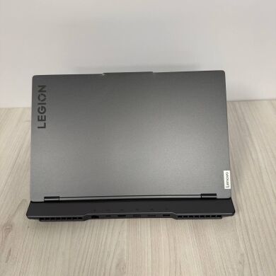 Ігровий ноутбук Б-клас Lenovo Legion 5 15IH7H / 15.6" (1920x1080) IPS / Intel Core i7-12700H (14 (20) ядер по 2.3 - 4.7 GHz) / 16 GB DDR5 / 1000 GB SSD NVMe / nVidia GeForce RTX 3060, 6 GB GDDR6, 192-bit / WebCam