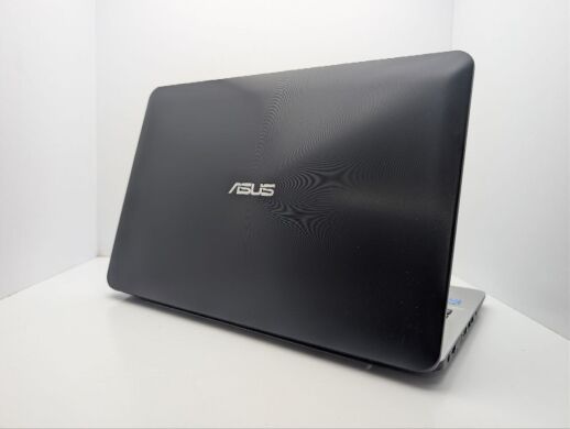 Ноутбук Asus R556L / 15.6" (1366x768) TN / Intel Core i3-4005U (2 (4) ядра по 1.7 GHz) / 8 GB DDR3 / 128 GB SSD / nVidia GeForce 920M, 2 GB GDDR3, 64-bit / WebCam / DVD-ROM