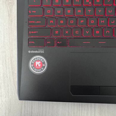 Ігровий ноутбук Б-клас MSI GL62M 7REX / 15.6" (1920x1080) TN / Intel Core i7-7700HQ (4 (8) ядра по 2.8 - 3.8 GHz) / 16 GB DDR4 / 128 GB SSD NVMe + 1000 GB HDD / nVidia GeForce GTX 1050 Ti, 4 GB GDDR5, 128-bit / WebCam Ігровий ноутбук Б-клас MSI GL62M 7REX / 15.6" (1920x1080) TN / Intel Core i7-7700HQ (4 (8) ядра по 2.8 - 3.8 GHz) / 16 GB DDR4 / 128 GB SSD NVMe + 1000 GB HDD / nVidia GeForce GTX 1050 Ti, 4 GB GDDR5, 128-bit / WebCam