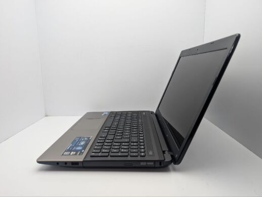 Ноутбук Asus A55V / 15.6" (1366x768) TN / Intel Core i7-3612QM (4 (8) ядра по 2.1 - 3.1 GHz) / 8 GB DDR3 / 240 GB SSD / nVidia GeForce 410M, 1 GB GDDR3, 64-bit / WebCam / DVD-ROM