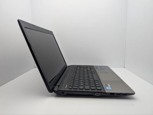 Ноутбук Asus A55V / 15.6" (1366x768) TN / Intel Core i7-3612QM (4 (8) ядра по 2.1 - 3.1 GHz) / 8 GB DDR3 / 240 GB SSD / nVidia GeForce 410M, 1 GB GDDR3, 64-bit / WebCam / DVD-ROM