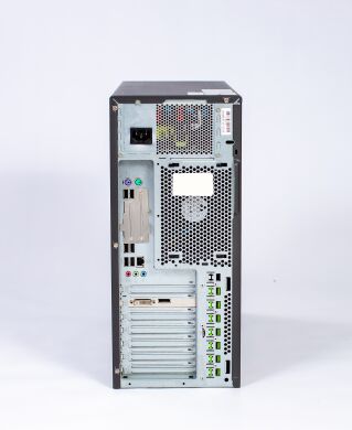 Сервер Fujitsu Celsius M720 / Intel Xeon E5-1620 (4 (8) ядер по 3.6 - 3.8 GHz) / 8 GB DDR3 / 500 GB HDD / nVidia Quadro 2000, 1 GB GDDR5, 128-bit / USB 3.0 / DVI