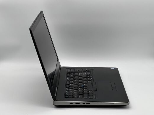 Ігровий ноутбук Dell Precision 7710 / 17.3" (1920x1080) IPS / Intel Core i5-6300HQ (4 ядра по 2.3 - 3.2 GHz) / 16 GB DDR4 / 256 GB SSD / AMD FirePro W5170M, 2 GB GDDR5, 128-bit / miniDP / HDMI Ігровий ноутбук Dell Precision 7710 / 17.3" (1920x1080) IPS / Intel Core i5-6300HQ (4 ядра по 2.3 - 3.2 GHz) / 16 GB DDR4 / 256 GB SSD / AMD FirePro W5170M, 2 GB GDDR5, 128-bit / miniDP / HDMI
