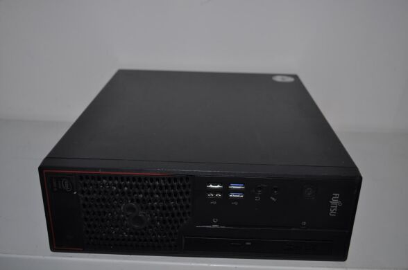 Компьютер Fujitsu Esprimo C720 SFF / Intel Core i5-4570 (4 ядра по 3.2 - 3.6 GHz) / 8 GB DDR3 / 320 GB HDD NEW / Intel HD Graphics 4600 + Переходник с DVI на VGA в подарок