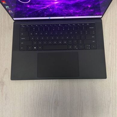 Мобильная рабочая станция Б-класс Dell Precision 7760 / 15.6" (3840x2160) IPS Touch / Intel Core i7-11850H (8 (16) ядер по 2.5 - 4.8 GHz) / 16 GB DDR4 / 512 GB SSD / nVidia Quadro T1200, 4 GB GDDR6, 128-bit / WebCam