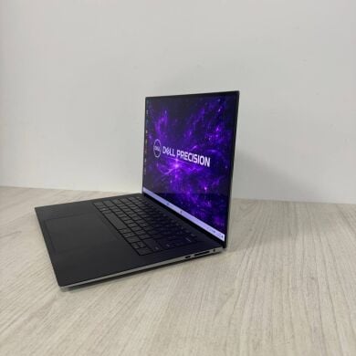 Мобильная рабочая станция Б-класс Dell Precision 7760 / 15.6" (3840x2160) IPS Touch / Intel Core i7-11850H (8 (16) ядер по 2.5 - 4.8 GHz) / 16 GB DDR4 / 512 GB SSD / nVidia Quadro T1200, 4 GB GDDR6, 128-bit / WebCam