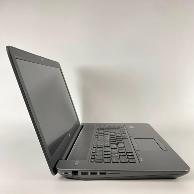 Мобильная рабочая станция Б-класс HP zBook 17 G4 / 17.3" (1920x1080) IPS / Intel Core i7-7700HQ (4 (8) ядра по 2.8 - 3.8 GHz) / 16 GB DDR4 / 512 GB SSD / nVidia Quadro P3000, 6 GB GDDR5, 192-bit / WebCam / TouchID Мобильная рабочая станция Б-класс HP zBook 17 G4 / 17.3" (1920x1080) IPS / Intel Core i7-7700HQ (4 (8) ядра по 2.8 - 3.8 GHz) / 16 GB DDR4 / 512 GB SSD / nVidia Quadro P3000, 6 GB GDDR5, 192-bit / WebCam / TouchID