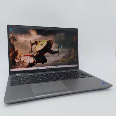 Мобільна робоча станція Dell Precision 3561 / 15.6" (1920x1080) IPS / Intel Core i7-11850H (8 (16) ядра по 2.5 - 4.8 GHz) / 32 GB DDR4 / 512 GB SSD / nVidia Quadro T600, 4 GB GDDR6, 128-bit / WebCam