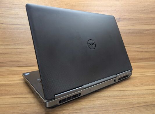 Мобильная рабочая станция Dell Precision 7710 / 17.3" (1920x1080) IPS / Intel Core i7-6920HQ (4 (8) 2.9 - 3.8 GHz) / 16 GB DDR4 / 480 GB SSD / nVidia Quadro M3000M, 4 GB GDDR5, 256-bit / WebCam / Windows 10 Мобильная рабочая станция Dell Precision 7710 / 17.3" (1920x1080) IPS / Intel Core i7-6920HQ (4 (8) 2.9 - 3.8 GHz) / 16 GB DDR4 / 480 GB SSD / nVidia Quadro M3000M, 4 GB GDDR5, 256-bit / WebCam / Windows 10