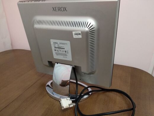 Монитор Б-класс Xerox XA7-19i 900P / 19" (1280x1024) MVA / DVI / VESA 75x75