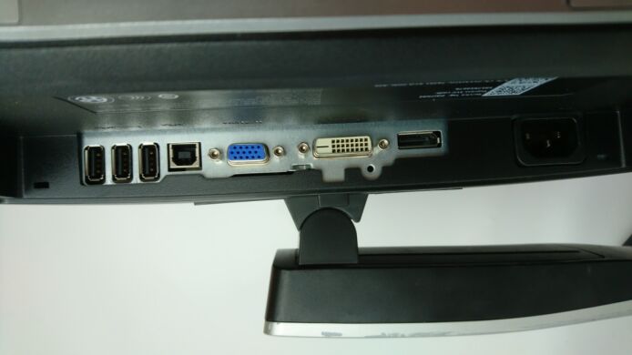 Монитор Dell P2414H / 23.8" / 1920x1080 (16:9) / DVI, VGA, DisplayPort, USB
