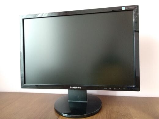 Монитор Samsung SyncMaster 2243LNX / 22" (1680x1050) TN / 1x VGA Монитор Samsung SyncMaster 2243LNX / 22" (1680x1050) TN / 1x VGA