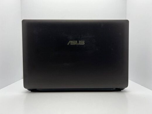 Ноутбук Asus K53SC / 15.6" (1366x768) TN / Intel Core i3-2350M (2 (4) ядра по 2.3 GHz) / 4 GB DDR3 / 1000 GB HDD / Intel HD Graphics 3000 / WebCam / АКБ не держит Ноутбук Asus K53SC / 15.6" (1366x768) TN / Intel Core i3-2350M (2 (4) ядра по 2.3 GHz) / 4 GB DDR3 / 1000 GB HDD / Intel HD Graphics 3000 / WebCam / АКБ не держит