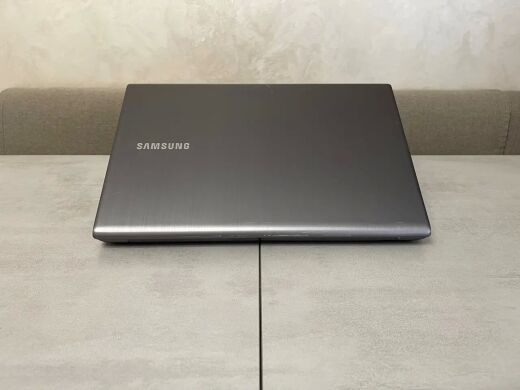 Ноутбук Б-класс Samsung 700z7c / 17.3" (1920x1080) IPS / Intel Core i7-3615QM (4 (8) ядра по 2.3 - 3.3 GHz) / 12 GB DDR3 / 250 GB SSD / nVidia GeForce GT 650M, 2 GB GDDR5, 128-bit / WebCam / BD-ROM / HDMI / DisplayPort Ноутбук Б-класс Samsung 700z7c / 17.3" (1920x1080) IPS / Intel Core i7-3615QM (4 (8) ядра по 2.3 - 3.3 GHz) / 12 GB DDR3 / 250 GB SSD / nVidia GeForce GT 650M, 2 GB GDDR5, 128-bit / WebCam / BD-ROM / HDMI / DisplayPort