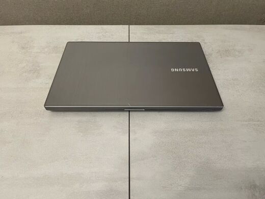 Ноутбук Б-класс Samsung 700z7c / 17.3" (1920x1080) IPS / Intel Core i7-3615QM (4 (8) ядра по 2.3 - 3.3 GHz) / 12 GB DDR3 / 250 GB SSD / nVidia GeForce GT 650M, 2 GB GDDR5, 128-bit / WebCam / BD-ROM / HDMI / DisplayPort Ноутбук Б-класс Samsung 700z7c / 17.3" (1920x1080) IPS / Intel Core i7-3615QM (4 (8) ядра по 2.3 - 3.3 GHz) / 12 GB DDR3 / 250 GB SSD / nVidia GeForce GT 650M, 2 GB GDDR5, 128-bit / WebCam / BD-ROM / HDMI / DisplayPort