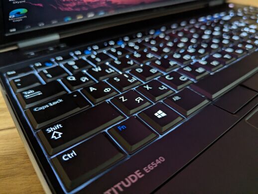 Ноутбук Dell Latitude E6540 / 15.6" (1920x1080) IPS / Intel Core i5-4310M (2 (4) ядра по 2.7 - 3.4 GHz) / 8 GB DDR3 / 250 GB SSD / AMD Radeon HD 8790M, 2 GB GDDR5, 128-bit / WebCam / Windows 10 Ноутбук Dell Latitude E6540 / 15.6" (1920x1080) IPS / Intel Core i5-4310M (2 (4) ядра по 2.7 - 3.4 GHz) / 8 GB DDR3 / 250 GB SSD / AMD Radeon HD 8790M, 2 GB GDDR5, 128-bit / WebCam / Windows 10