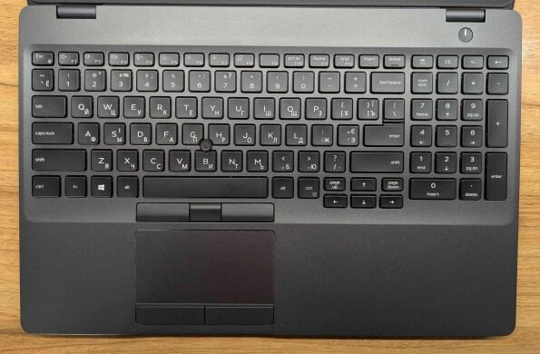 Ноутбук Dell Precision 3540 / 15.6" (1920x1080) IPS / Intel Core i5-8365U (4 (8) ядра по 1.6 - 4.1 GHz) / 16 GB DDR4 / 480 GB SSD / AMD Radeon Pro WX 2100, 2 GB GDDR5, 64-bit / WebCam / HDMI / Windows 10