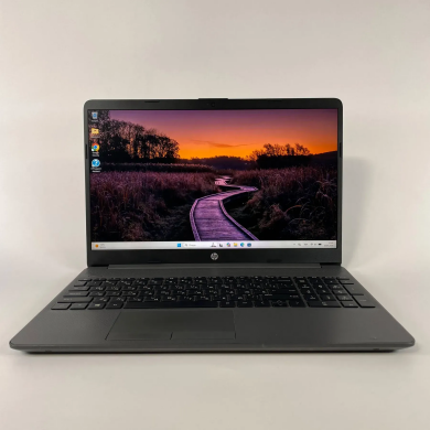 Ноутбук HP 255 G8 / 15.6" (1920x1080) IPS / AMD Ryzen 5 5500U (6 (12) ядер по 2.1 - 4.0 GHz) / 16 GB DDR4 / 240 GB SSD / AMD Radeon Graphics 448SP / WebCam