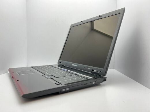 Ноутбук Samsung R710 / 17" (1440x900) TN / Intel Core 2 Duo T5800 (2 ядра по 2.0 GHz) / 4 GB DDR3 / 640 GB HDD / nVidia GeForce 9600M GT, 512 MB GDDR2, 128-bit / WebCam / АКБ відсутня