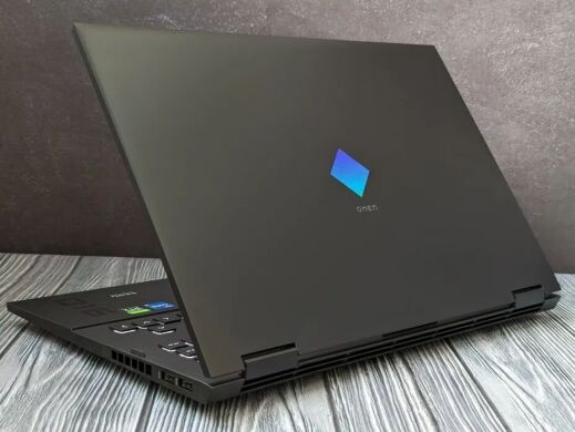 Новый игровой ноутбук HP Omen 16 / 16.1" (1920x1080) IPS / Intel Core i5-11400H (6 (12) ядра по 2.7 - 4.5 GHz) / 16 GB DDR4 / 512 GB SSD M.2 / nVidia GeForce RTX 3050 Ti, 4 GB GDDR6, 128-bit / WebCam