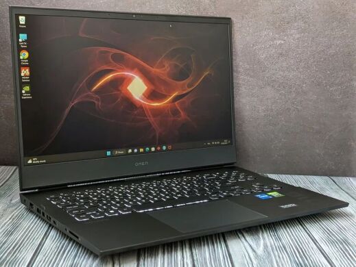 Новый игровой ноутбук HP Omen 16 / 16.1" (1920x1080) IPS / Intel Core i5-11400H (6 (12) ядра по 2.7 - 4.5 GHz) / 16 GB DDR4 / 512 GB SSD M.2 / nVidia GeForce RTX 3050 Ti, 4 GB GDDR6, 128-bit / WebCam