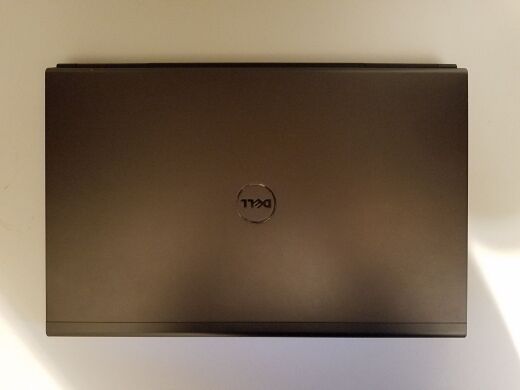 Рабочая станция Dell Precision M6700 / 17.3" (1920x1080) TN / Intel Core i7-3840QM (4 (8) ядра по 2.8 - 3.8 GHz) / 16 GB DDR3 / 256 GB SSD + 1000 GB HDD / nVidia Quadro K4000M, 4 GB GDDR5, 256-bit / WebCam 