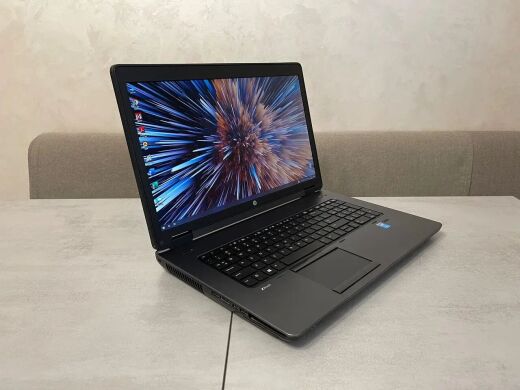 Рабочая станция HP zBook 17 G2 / 17.3" (1920x1080) TN / Intel Core i7-4810MQ (4 (8) ядра по 2.8 - 3.8 GHz) / 16 GB DDR3 / 240 GB SSD NEW + 500 GB HDD / nVidia Quadro K3100M, 4 GB GDDR5, 256-bit / WebCam 
