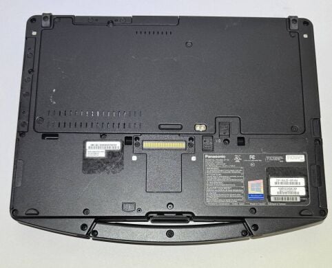 Защищенный ноутбук-трансформер Panasonic Toughbook CF-54 / 14" (1920x1080) TN / Intel Core i5-6300U (2 (4) ядра по 2.4 - 3.0 GHz) / 8 GB DDR3 / 256 GB SSD / Intel HD Graphics 520 / WebCam