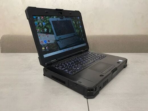 Захищений ноутбук Б-клас Dell Latitude 5424 Rugged / 14" (1920x1080) IPS / Intel Core i5-8350U (4 (8) ядра по 1.7 - 3.6 GHz) / 16 GB DDR4 / 256 GB SSD M.2 / Intel UHD Graphics 620 / WebCam / USB 3.1 / HDMI / Два АКБ