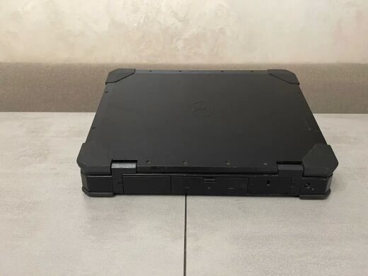 Захищений ноутбук Б-клас Dell Latitude 5424 Rugged / 14" (1920x1080) IPS / Intel Core i5-8350U (4 (8) ядра по 1.7 - 3.6 GHz) / 16 GB DDR4 / 256 GB SSD M.2 / Intel UHD Graphics 620 / WebCam / USB 3.1 / HDMI / Два АКБ