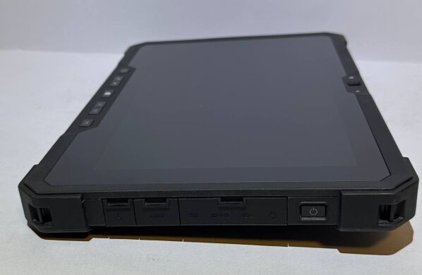 Захищений планшет Dell Latitude 7212 Rugged Extreme / 11.6'' (1920x1080) IPS / Intel Core i5-7300U (2 (4) ядра по 2.6 - 3.5 GHz) / 16 GB DDR3 / 512 GB SSD / Intel HD Graphics 620 / WebCam
