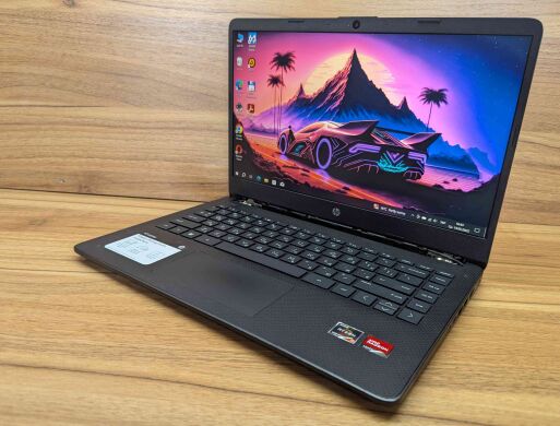 Ноутбук Б-класс HP 14-fg1003cl / 14" (1920x1080) IPS / AMD Ryzen 3 5300U (4 (8) ядра по 2.6 - 3.8 GHz) / 16 GB DDR4 / 512 GB SSD / AMD Radeon Graphics 384SP / WebCam / Windows 10 Ноутбук Б-класс HP 14-fg1003cl / 14" (1920x1080) IPS / AMD Ryzen 3 5300U (4 (8) ядра по 2.6 - 3.8 GHz) / 16 GB DDR4 / 512 GB SSD / AMD Radeon Graphics 384SP / WebCam / Windows 10