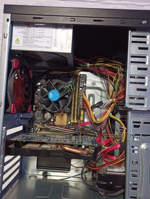 ПК Asus H81M-R Tower / Intel Core i5-4590S (4 ядра по 3.0 - 3.7 GHz) / 8 GB DDR3 / 120 GB SSD + 1000 GB HDD / AMD Radeon HD 7850, 2 GB GDDR5, 256-bit / 450W ПК Asus H81M-R Tower / Intel Core i5-4590S (4 ядра по 3.0 - 3.7 GHz) / 8 GB DDR3 / 120 GB SSD + 1000 GB HDD / AMD Radeon HD 7850, 2 GB GDDR5, 256-bit / 450W