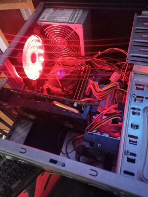 ПК Asus H81M-R Tower / Intel Core i5-4590S (4 ядра по 3.0 - 3.7 GHz) / 8 GB DDR3 / 120 GB SSD + 1000 GB HDD / AMD Radeon HD 7850, 2 GB GDDR5, 256-bit / 450W ПК Asus H81M-R Tower / Intel Core i5-4590S (4 ядра по 3.0 - 3.7 GHz) / 8 GB DDR3 / 120 GB SSD + 1000 GB HDD / AMD Radeon HD 7850, 2 GB GDDR5, 256-bit / 450W