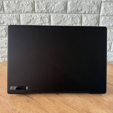 Ігровий ноутбук Asus ROG Zephyrus M16 GU603HM / 16" (2560x1600) IPS / Intel Core i9-11900H (8 (16) ядер по 2.5 - 4.9 GHz) / 16 GB DDR4 / 512 GB SSD / nVidia GeForce RTX 3060, 6 GB GDDR6, 192-bit / WebCam