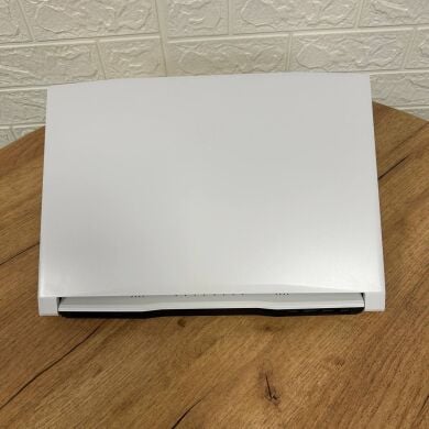 Ігровий ноутбук MSI Sword 15 A11UD / 15.6" (1920x1080) IPS / Intel Core i7-11800H (8 (16) ядер по 2.3 - 4.6 GHz) / 8 GB DDR4 / 512 GB SSD / nVidia GeForce RTX 3050 Ti, 4 GB GDDR6, 128-bit / WebCam