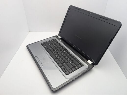 Ноутбук HP Pavilion g6-1195sg / 15.6" (1366x768) TN / AMD Phenom ll P960 (4 ядра по 1.8 GHz) / 6 GB DDR3 / 640 GB HDD / AMD Radeon HD 6470M, 512 MB GDDR3, 64-bit / WebCam / DVD-ROM