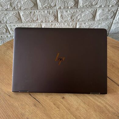 Ігровий ноутбук-трансформер HP Spectre x360 15-bl112dx / 15.6" (3840x2160) IPS Touch / Intel Core i7-8550U (4 (8) ядра по 1.8 - 4.0 GHz) / 16 GB DDR4 / 512 GB SSD / nVidia GeForce MX150, 2 GB GDDR5, 64-bit / WebCam
