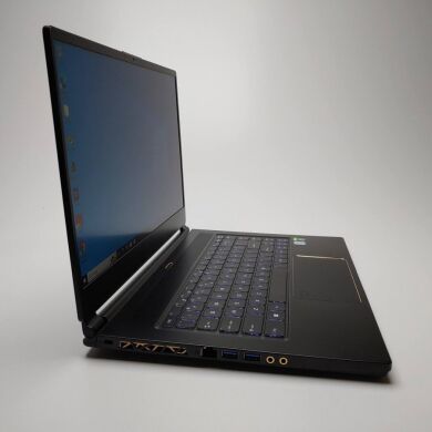 Мобильная рабочая станция Boxx GoBoxx MS-16Q4 / 15.6" (1920x1080) IPS / Intel Core i7-9750H (6 (12) ядер по 2.6 - 4.5 GHz) / 32 GB DDR4 / 512 GB SSD / nVidia Quadro RTX 3000, 6 GB GDDR6, 192-bit / WebCam / Win 10 Pro Мобильная рабочая станция Boxx GoBoxx MS-16Q4 / 15.6" (1920x1080) IPS / Intel Core i7-9750H (6 (12) ядер по 2.6 - 4.5 GHz) / 32 GB DDR4 / 512 GB SSD / nVidia Quadro RTX 3000, 6 GB GDDR6, 192-bit / WebCam / Win 10 Pro