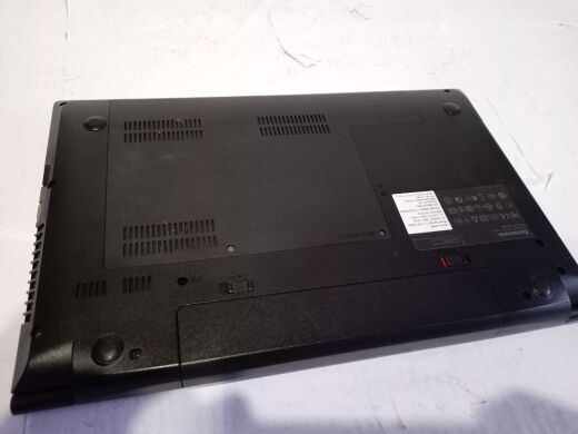 Ноутбук Lenovo B590 / 15.6" (1366x768) TN / Intel Pentium 2020M (2 ядра по 2.4 GHz) / 8 GB DDR3 / 500 GB HDD / nVidia GeForce GT 720M, 1 GB DDR3, 64-bit / WebCam