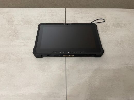 Захищений планшет Dell Latitude 7212 Rugged / 11.6'' (1920x1080) IPS Touch / Intel Core i5-7300U (2 (4) ядра по 2.6 - 3.5 GHz) / 8 GB DDR3 / 256 GB SSD / Intel HD Graphics 620 / WebCam / Стилус / Два АКБ