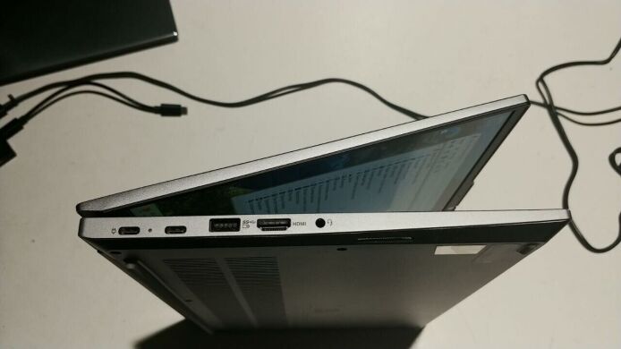 Ультрабук Lenovo ThinkPad E14 5 Gen Aluminium / 14" (1920х1200) IPS / AMD Ryzen 5 7530U (6 (12) ядер по 2.0 - 4.5 GHz) / 16 GB DDR4 / 256 GB SSD / AMD Radeon RX Vega 7 / WebCam