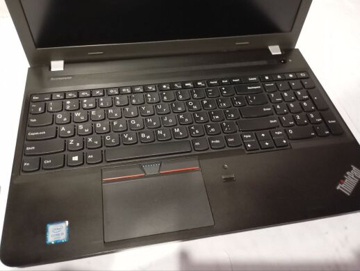 Ноутбук Б-клас Lenovo ThinkPad E560 / 15.6" (1920x1080) IPS / Intel Core i5-6200U (2 (4) ядра по 2.3 - 2.8 GHz) / 16 GB DDR3 / 240 GB SSD / AMD Radeon R7 M370, 2 GB GDDR5, 128-bit / WebCam / АКБ не тримає