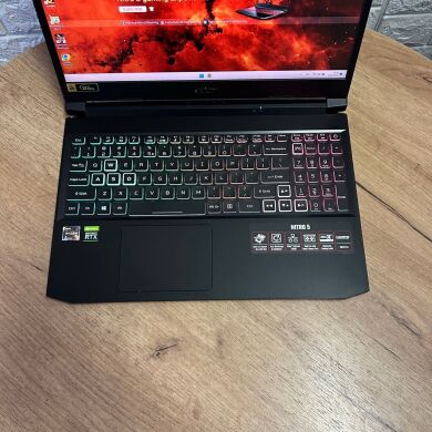 Ігровий ноутбук Б-клас Acer Nitro 5 AN515-45 / 15.6" (1920x1080) IPS / AMD Ryzen 5 5600H (6 (12) ядер по 3.0 - 4.2 GHz) / 16 GB DDR4 / 512 GB SSD / nVidia GeForce RTX 3060, 6 GB GDDR6, 192-bit / WebCam