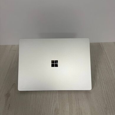 Ультрабук Microsoft Surface Laptop 3 / 13.5" (2256x1504) IPS Touch / Intel Core i5-1035G7 (4 (8) ядра по 1.2 - 3.7 GHz) / 8 GB DDR4 / 256 GB SSD NVMe / Intel Iris Plus Graphics / WebCam