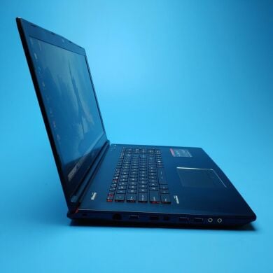 Ігровий ноутбук MSI GE72 2QE Apache / 17.3" (1920x1080) IPS / Intel Core i7-4720HQ (4 (8) ядра по 2.6 - 3.6 GHz) / 16 GB DDR3 / 128 GB SSD + 1000 GB HDD / nVidia GeForce GTX 965M, 2 GB DDR5, 128-bit / WebCam / Win 10 Home