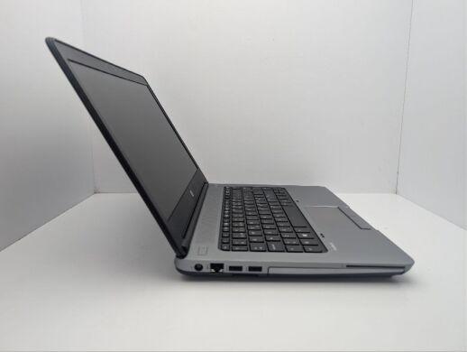 Ноутбук Б-класс HP ProBook 640 G1 / 14" (1366x768) TN / Intel Core i3-4000M (2 (4) ядра по 2.4 GHz) / 8 GB DDR3 / 120 GB SSD / Intel HD Graphic 4600 / WebCam