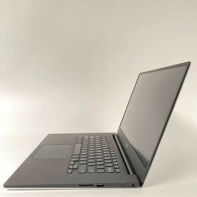 Ігровий ноутбук Б-клас Dell XPS 15 9570 / 15.6" (1920x1080) IPS / Intel Core i7-8750H (6 (12) ядра по 2.2 - 4.1 GHz) / 16 GB DDR4 / 512 GB SSD / nVidia GeForce GTX 1050 Ti Max-Q, 4 GB GDDR5, 128-bit / HDMI