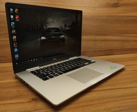 Игровой ноутбук Dell Inspiron 7580 / 15.6" (1920x1080) TN / Intel Core i7-8565U (4 (8) ядра по 1.8 - 4.6 GHz) / 16 GB DDR4 / 512 GB SSD / nVidia GeForce MX150, 2 GB GDDR5, 64-bit / WebCam